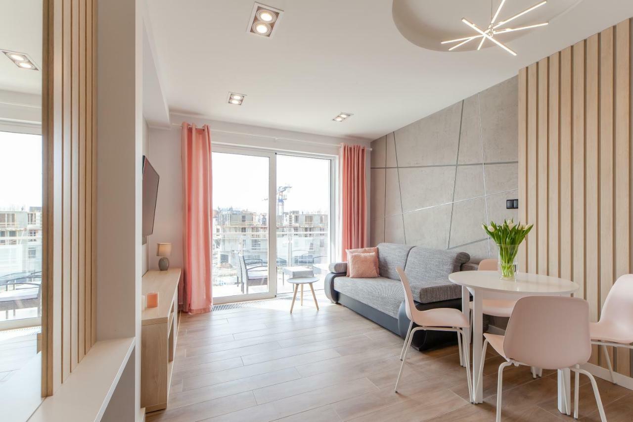 Apartment Pink Flamingo By Noclegi Renters Miedzyzdroje Kültér fotó